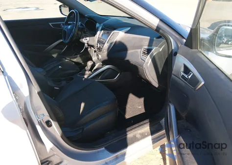 2013 Hyundai Veloster Base W/Black from USA, damaged, VIN KMHTC6AD7DU117223